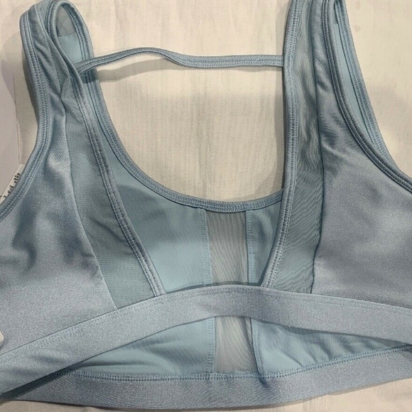 Fabletics Brinley Sports Bra Womens Medium - Picture 2 of 5